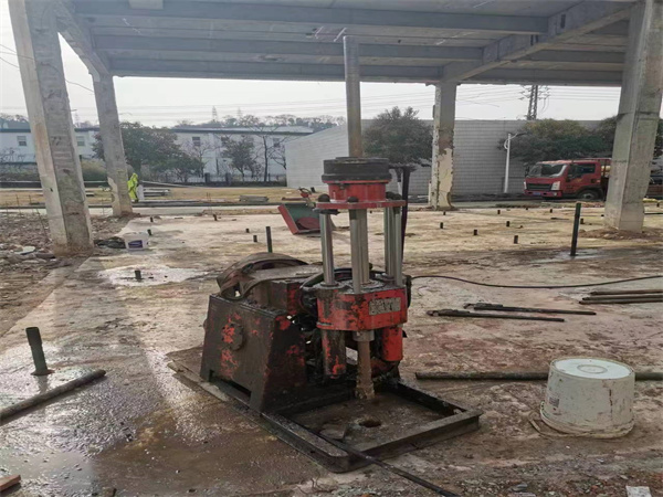 正镶白袖阀管小导管注浆加固施工工艺